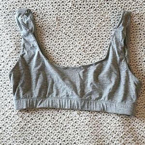 Everlane the Tank Bra